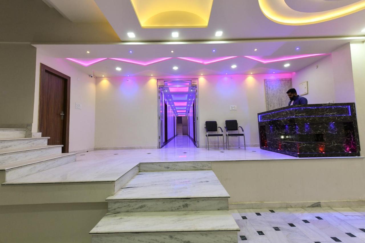 Hn Palace Homestay 阿格拉 外观 照片