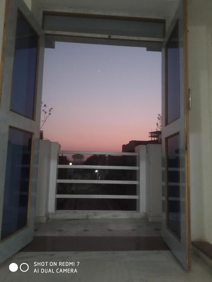 Hn Palace Homestay 阿格拉 外观 照片