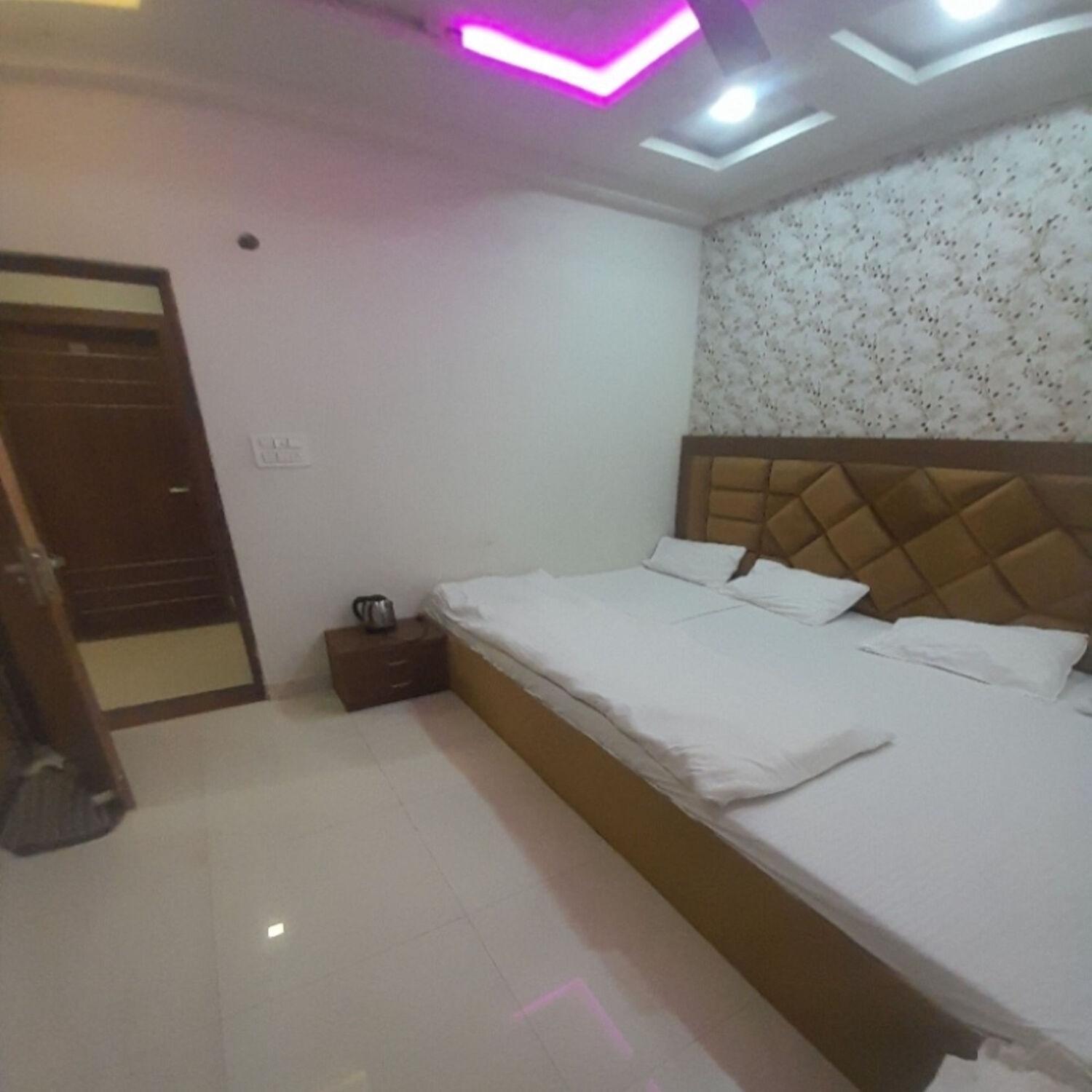 Hn Palace Homestay 阿格拉 外观 照片